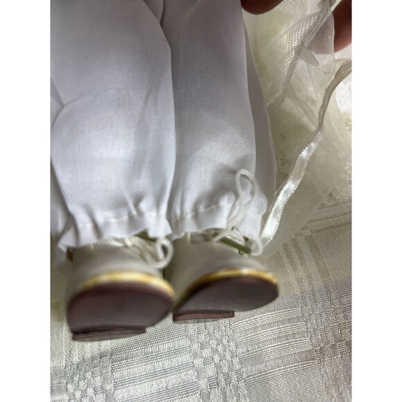 Cathay Collection Porcelain Doll – Brenda – 18 Inches with Original Tag - Picture 6 of 7